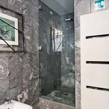 Loft Volta64 アパート コモ